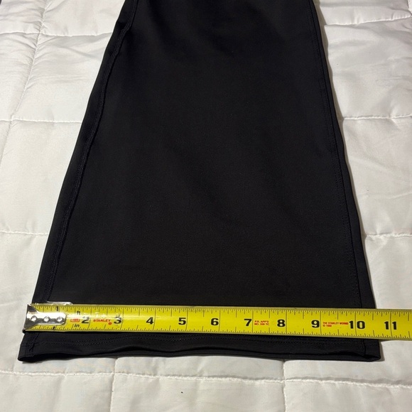 Black Yoga Flare Pants with Pockets and Wide Waistband - Picture 8 of 10